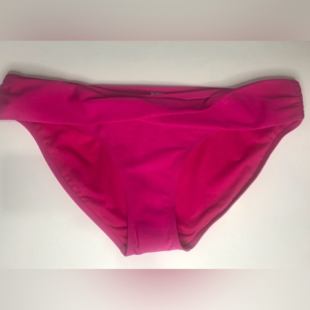 Old Navy Women’s XL Fuchsia Bikini Bottom With Hygienic Liner